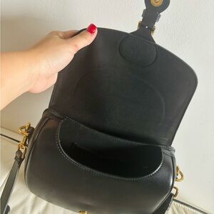 Elegant Black Leather Shoulder Bag